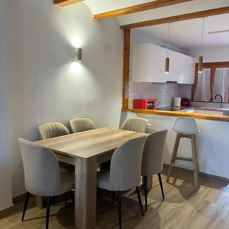 Cozy Duplex Les Rotes *