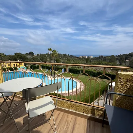 Cozy Duplex Les Rotes Holiday home *